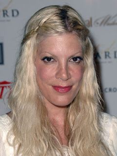 Tori Spelling Hairstyle Haircut Fashion - Female Celebrity Hairstyle Ideas