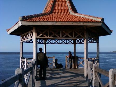 Pesona Pantai Bentar Probolinggo PROPUBLIK