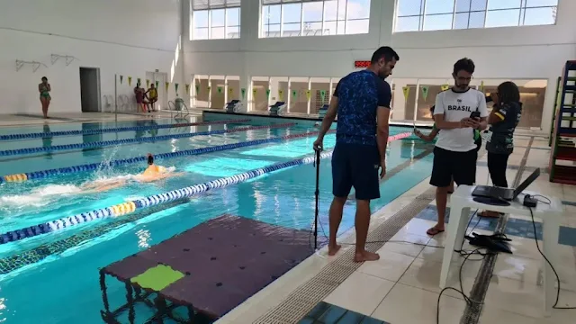 Atletas passaram por avaliações nas três provas que integram o triatlo: natação, ciclismo e corrida