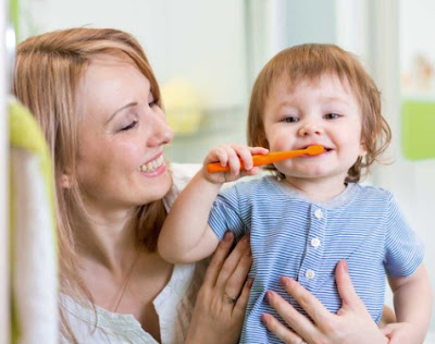 What to do in the care of baby's milk teeth