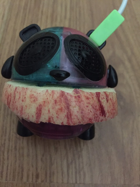 Panda apple speaker MC2