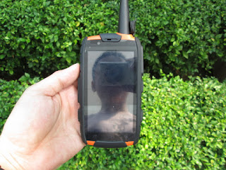 Hape Outdoor Outfone S15 Seken Walky Talky UHF IP68 Certified