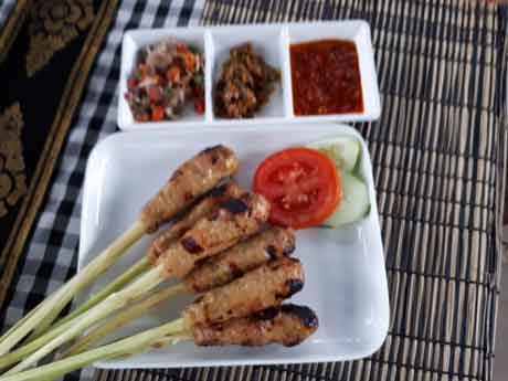 sate ayam bebek tepi sawah