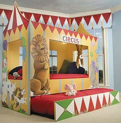 GOLDEN CHILDS BED