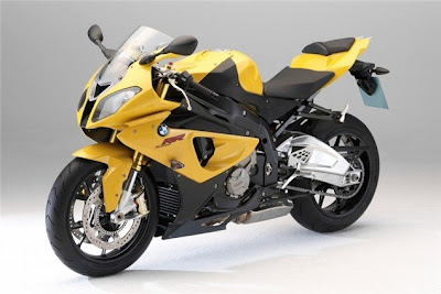 BMW S 1000 RR 2011 is available in new color versions