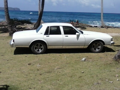 Haitianarts Chevrolet Caprice plage poissons