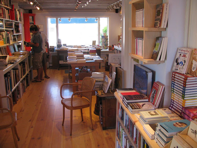 Montauk-Bookshop-on-Long-Island-in-New-York