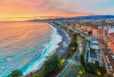 Fransız Rivierası, Fransa'nın Akdeniz kıyısının bir bölümüne verilen addır. Türkçeye İngilizceden gelen French Riviera sözüyle bilinen bu kıyı, Fransızcadaki adını şair Stéphen Liégeard'ın 1887'de La Côte d’Azur adıyla yayınlanan bir kitabından almaktadır.