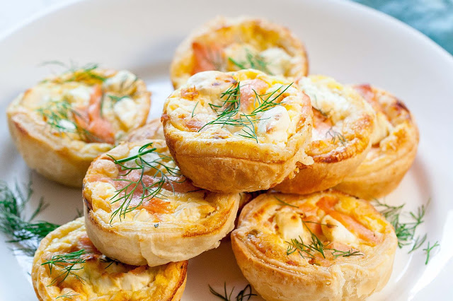 Mini Salmon Quiches 