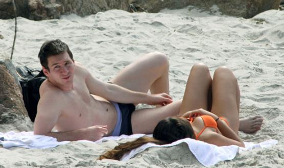 lionel messi girlfriend 2010. Lionel Messi and Antonella