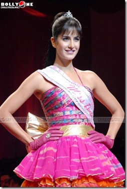 katrina-barbie-doll-fashion-week-14