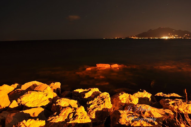 Sea+rocks+night