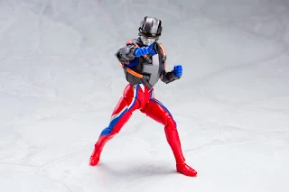REVIEW SHFiguarts Tector Gear Zero, Bandai