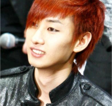 Korean Male Smokey Eyes Eunhyuk