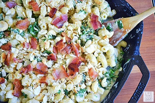 Mac and Cheese with Kale and Bacon topping with crackers and bacon | by Life Tastes Good