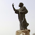 المتنبي يزور إيران ويصفها بملاعب الجن!! المتنبي يزور إيران ويصفها بملاعب الجن!!