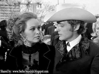 Dennis Hopper and Michelle Phillips