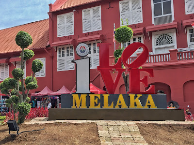 Don't Mess with Melaka! The Good, the Bad, and 50 Shades In-between: Restaurants and Attractions