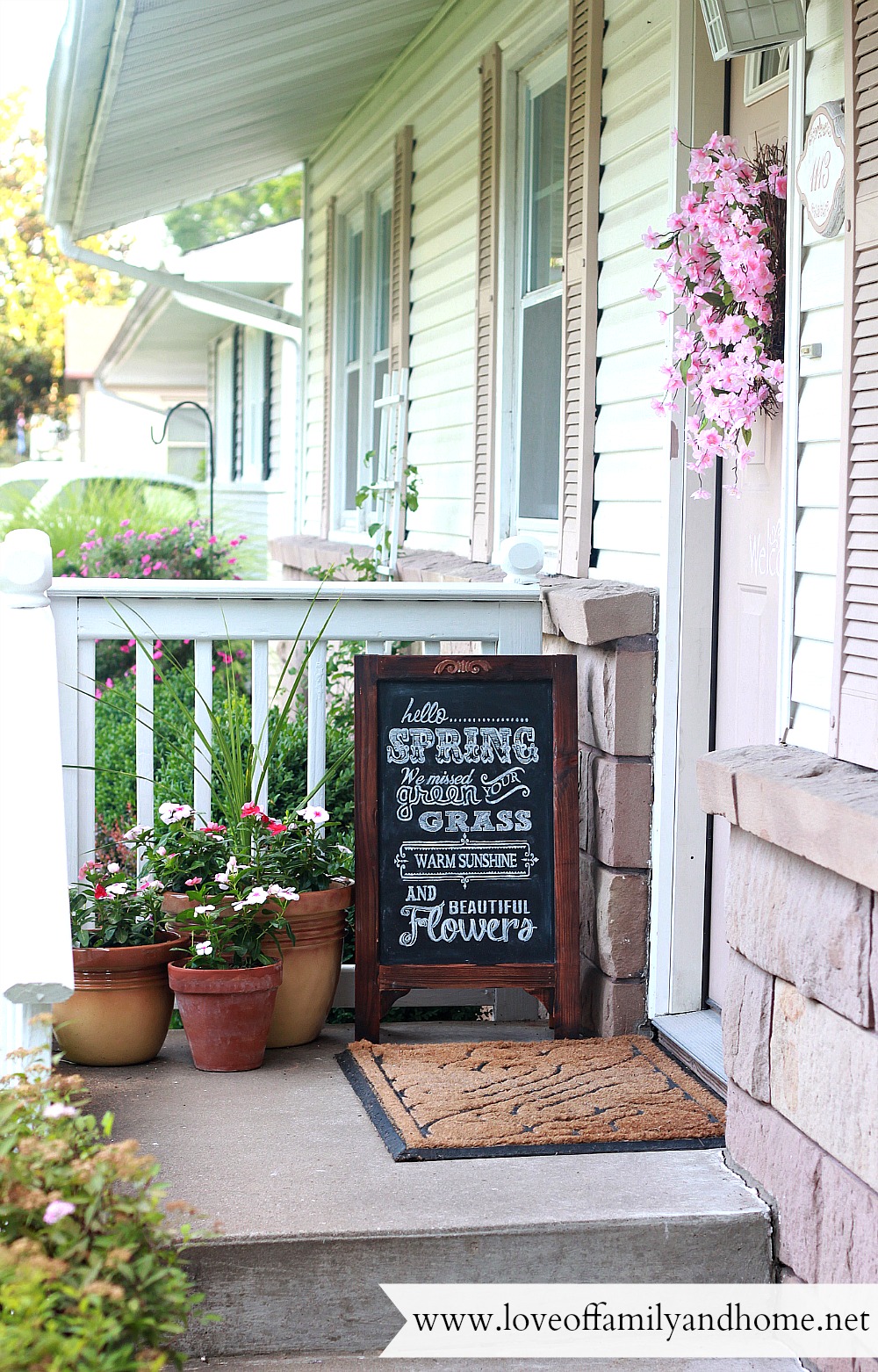 Summer Porch Makeover & Chalkboard Art - Love of Family & Home