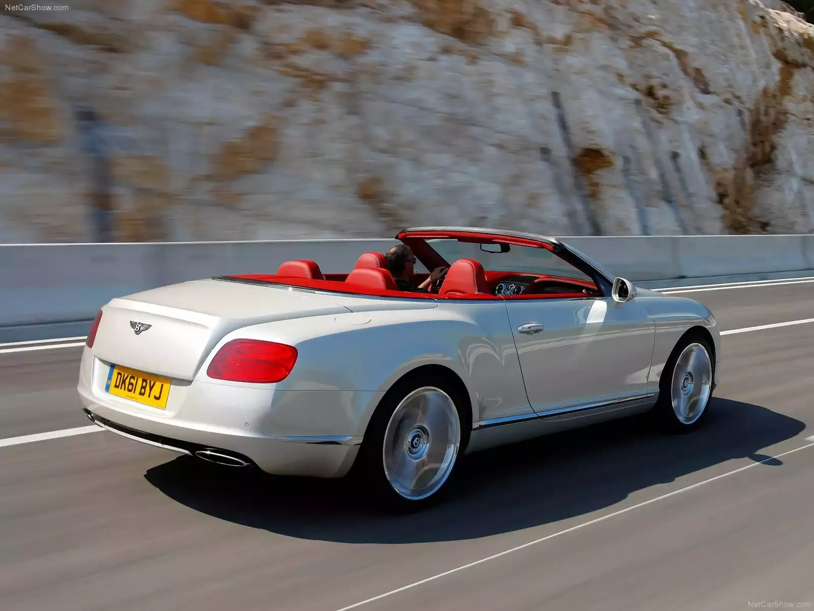 Hình ảnh xe ô tô Bentley Continental GTC 2012 & nội ngoại thất