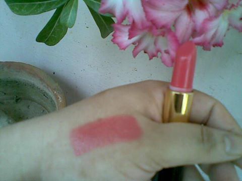 Revlon Superlustrous Lipstick –Pink Sizzle