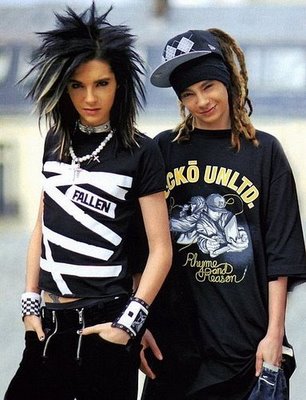 [Bill+Kaulitz+long+hairstyle.jpg]