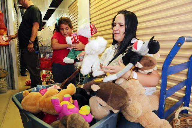 Al borde de la indigencia nuevos migrantes venezolanos en Miami.