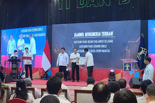 Kanwil Kemenkumham Sulsel Terima Penghargaan Terbaik Pertama Berkinerja Terbaik Tahun 2023 Dari Menkumham