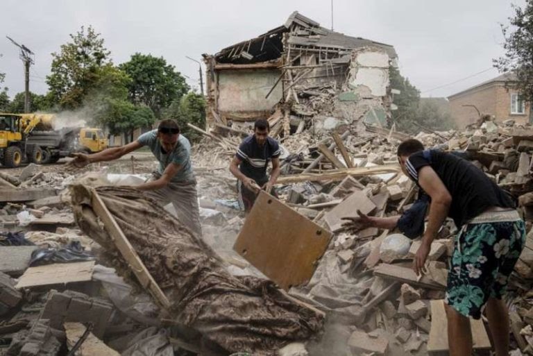 Renewed Russian attacks strike several areas of Ukraine