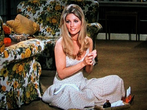 Sharon Tate is Jennifer a strikingly beautiful performer who can only rely 