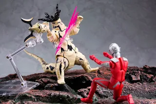 REVIEW SHFiguarts Eleking, Bandai
