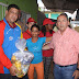 Ministro Francisco Torrealba y alcalde Tito Oviedo entregaron más de 690 bolsas de alimentos en San Félix 