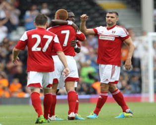 Equipe comemora o gol de Sidwell