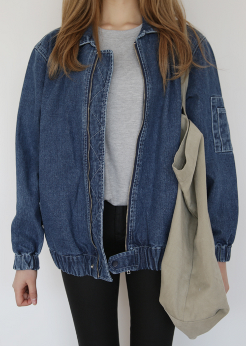  Zip-Up Denim Jacket