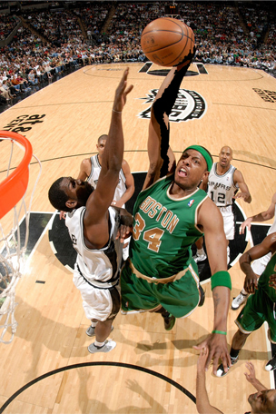 paul pierce dunking on kobe. #52 Paul Pierce Boston Celtics