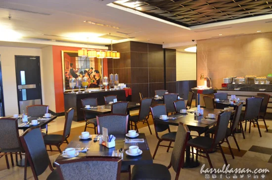Review Hotel Aston Braga Bandung
