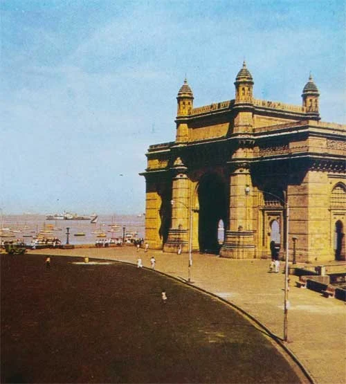 Foto Pintu Masuk ke India