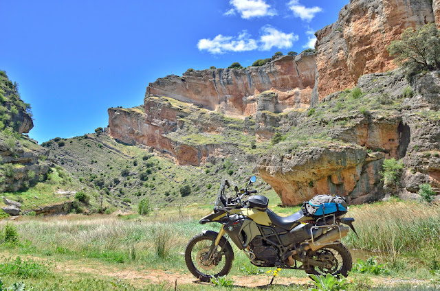 BMW F800 GS Adventure. Trail Forever. Albarracín y Molina de Aragon.