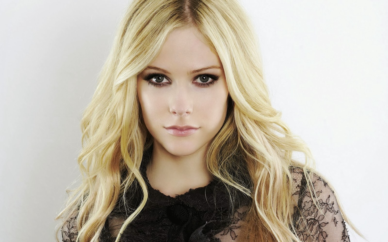 Avril Lavigne Hyper Star Hd Wallpapers