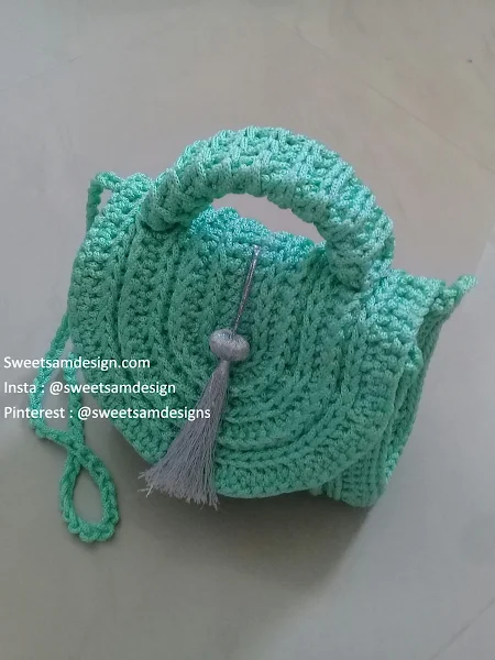 Crochet Bag with a Unique Texture : Crochet Pattern