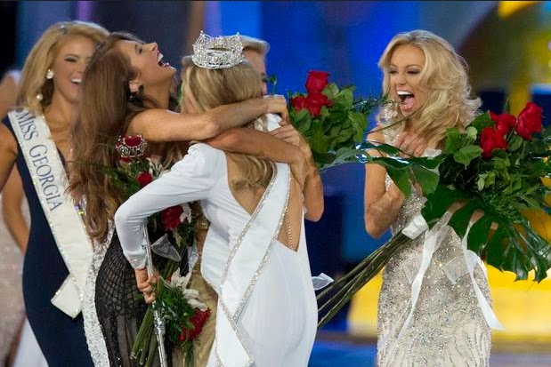 Kira Kazantsev Miss Amerika 2015 | liataja.com