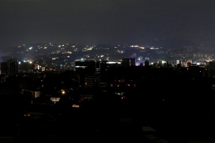 Cegah Warga Keluyuran Selama Wabah Corona, Pemkab Temanggung Matikan Seluruh Lampu Kota, naviri.org, Naviri Magazine, naviri