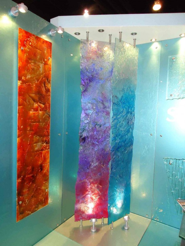 wall room divider ideas Glass Wall Divider for Bedroom | 588 x 784