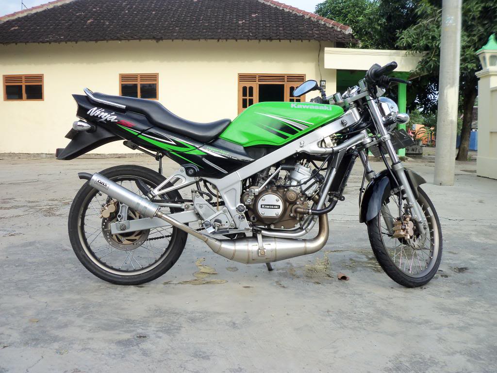 Motor Lelaki Modifikasi Kawasaki Ninja SS 150cc Paling Keren