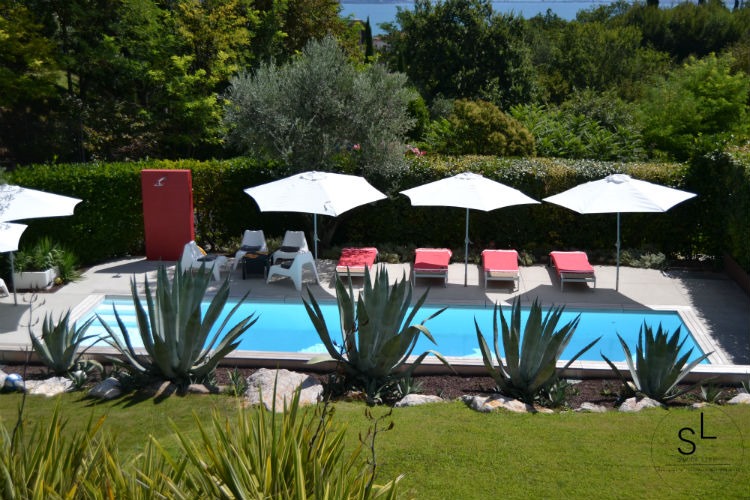 Piscina_contenporanea_Stretti_Cantieri