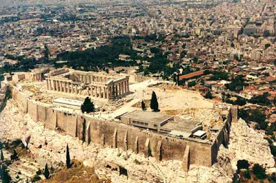 acropolis athens greece ert 1 10 Peristiwa Sejarah Yang Aneh dan Mencurigakan