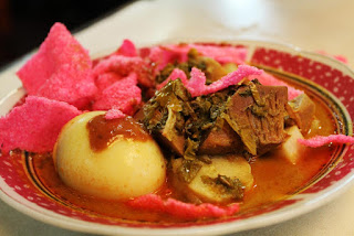 Wisata Kuliner di Padang - Lontong Malam Turangari