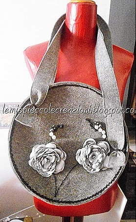 borsa feltro con peonie