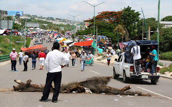 Secciones 7 y 40 del SNTE acuerdan abrir paso a vehículos en Chiapas