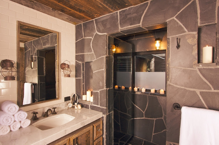 Rustic Bathroom Design Idea